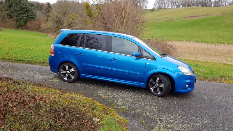 Zafira b blau 002